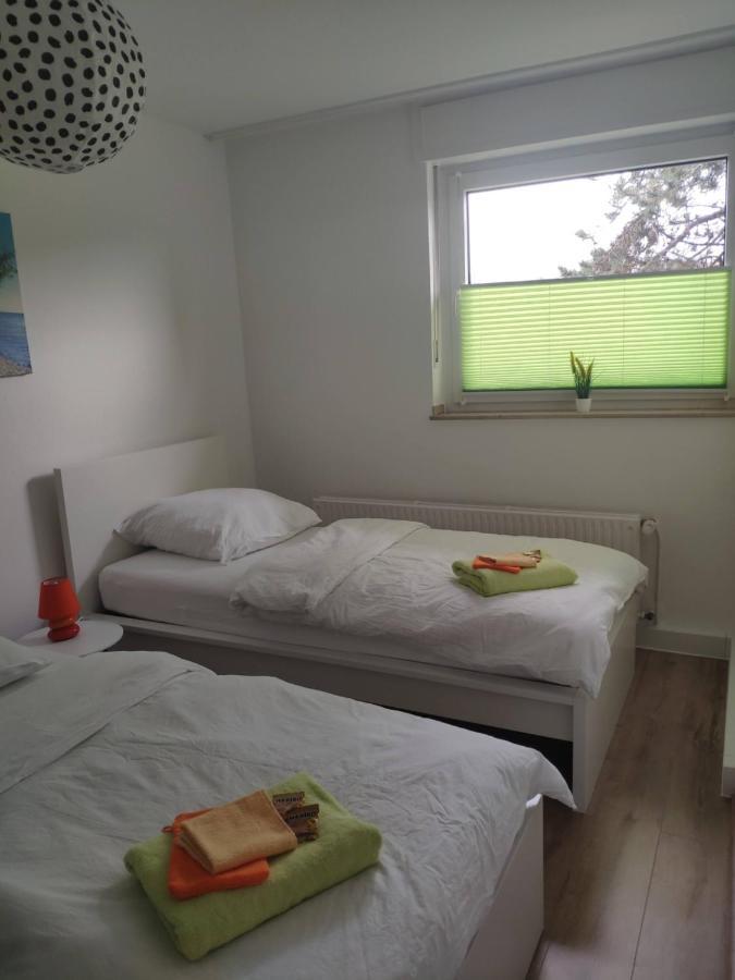 Gemuetliche Wohnung "Charly" Zum Wohlfuehlen Zu Allem Gut Angebunden Paderborn Exterior foto