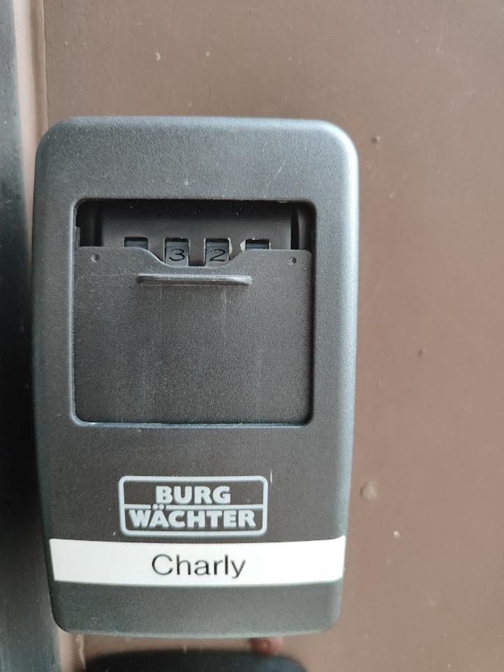 Gemuetliche Wohnung "Charly" Zum Wohlfuehlen Zu Allem Gut Angebunden Paderborn Exterior foto